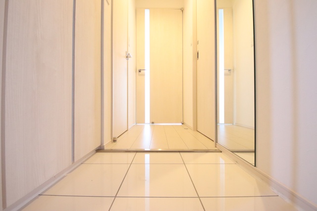 玄関　※別室の参考写真の為、現況優先です。