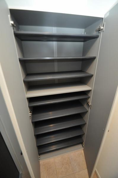 玄関　下駄箱もしっかりついてます！