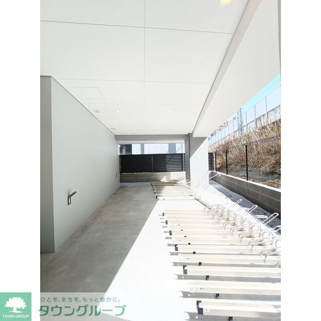 駐車場　自転車置き場