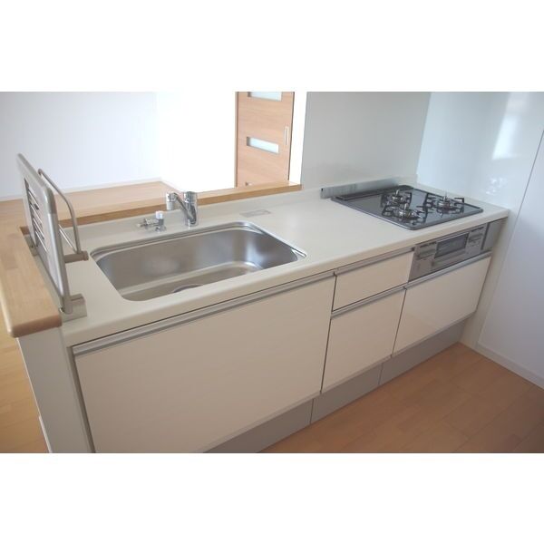 キッチン　※他のお部屋の参考写真です