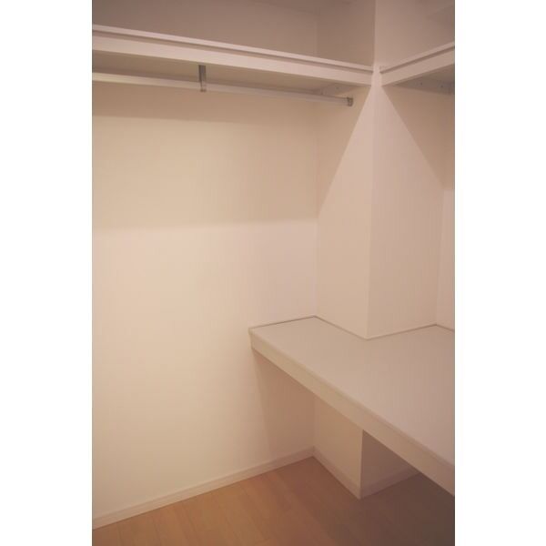 収納　※他のお部屋の参考写真です