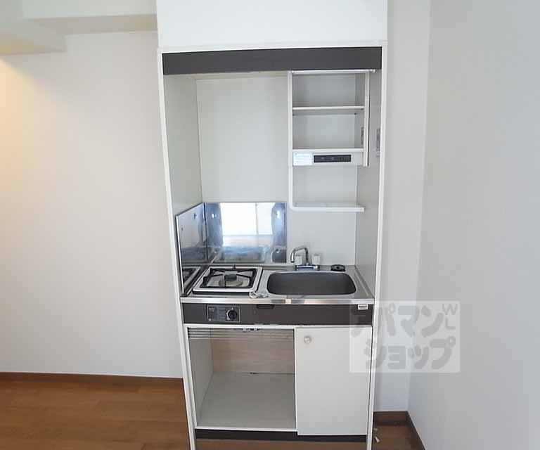 キッチン　１口ガスコンロ付きのキッチンを完備しております。