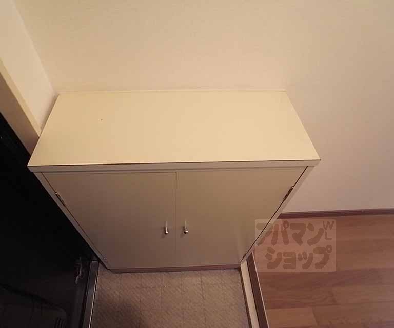 収納　玄関には下駄箱が付いております。