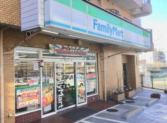 コンビニ　ファミリーマート 相鉄二俣川駅店（コンビニ）まで986m