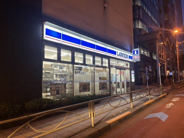 コンビニ　ローソン 世田谷三軒茶屋二丁目店（コンビニ）まで1140m
