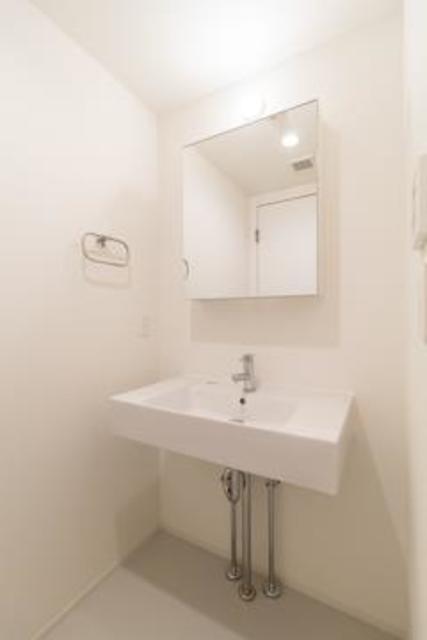 洗面設備　※写真は同タイプ住戸です。