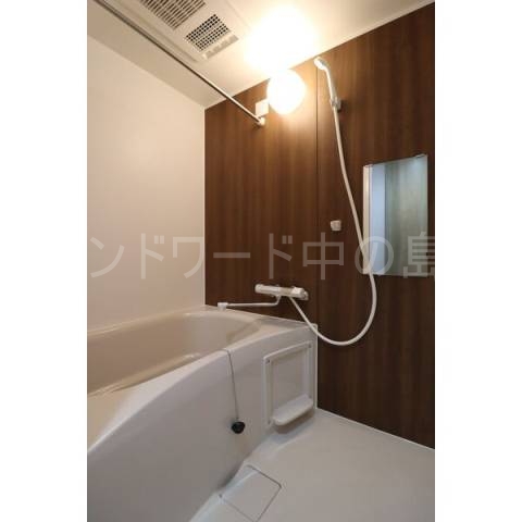 バス・シャワールーム　詳細は、ウィンドワード中の島店までご相談下さい。