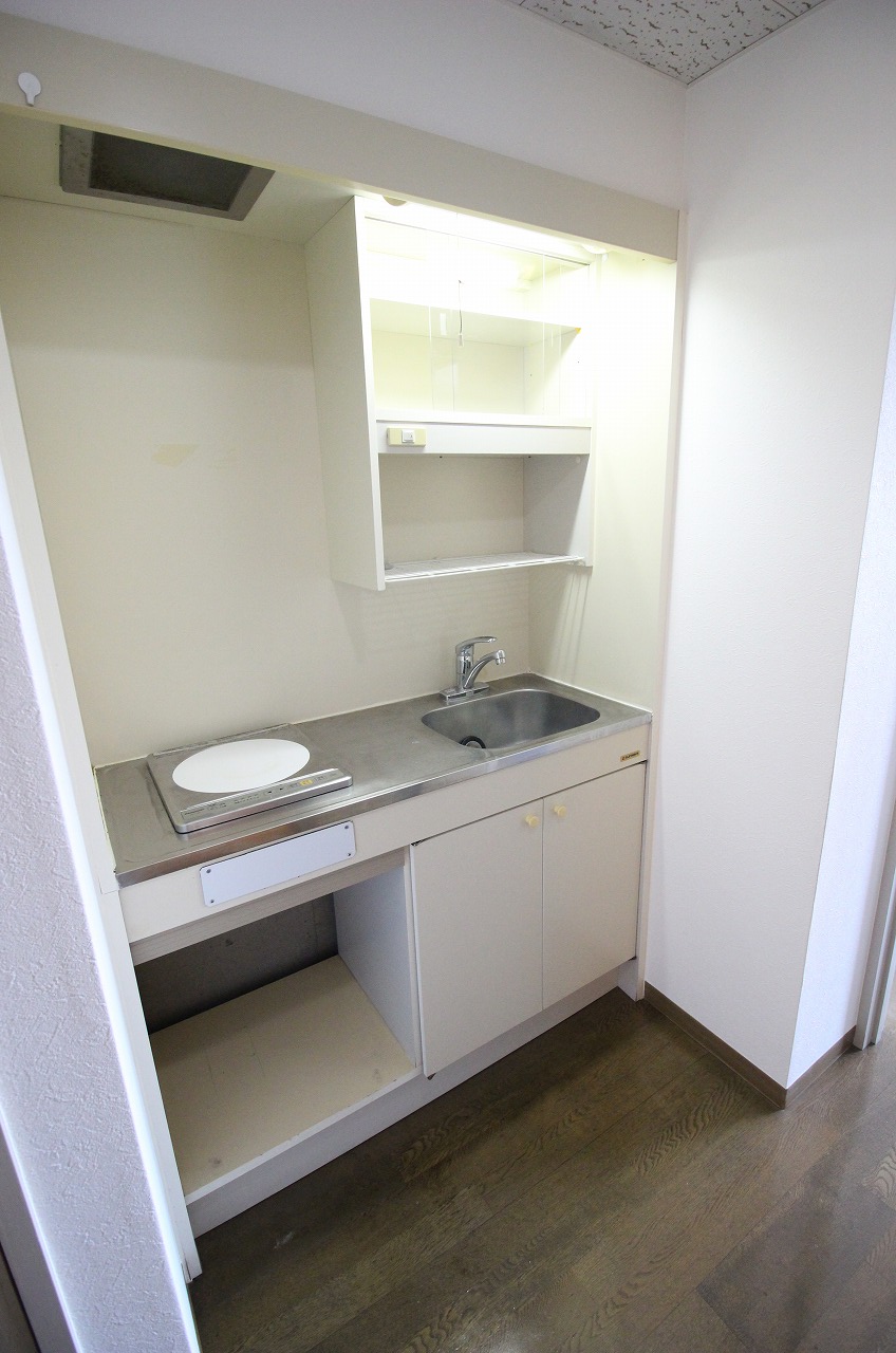キッチン　別の部屋の写真です