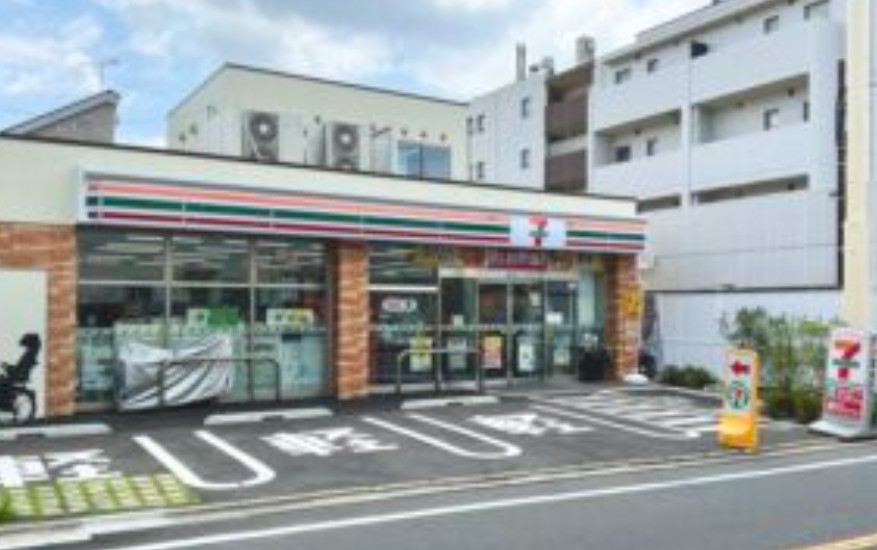 コンビニ　セブンイレブン目黒本町6丁目店（コンビニ）まで310m