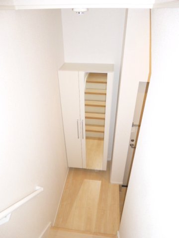 玄関　明るい玄関です