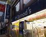 ドラックストア　トモズ赤坂店（ドラッグストア）まで135m