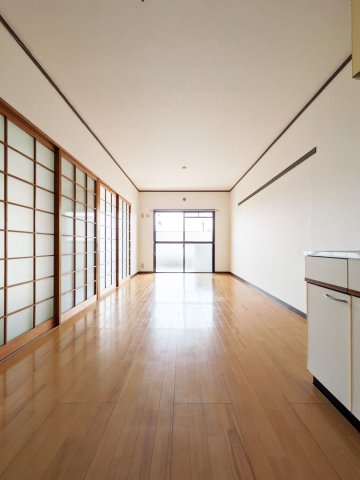 居室・リビング　現況優先です。