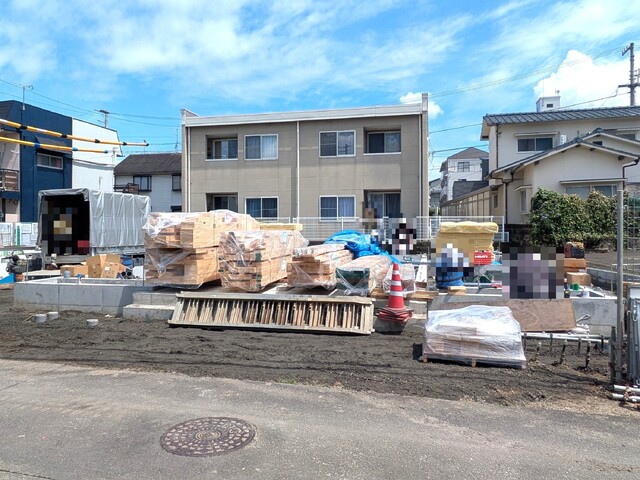 建物外観　建築中