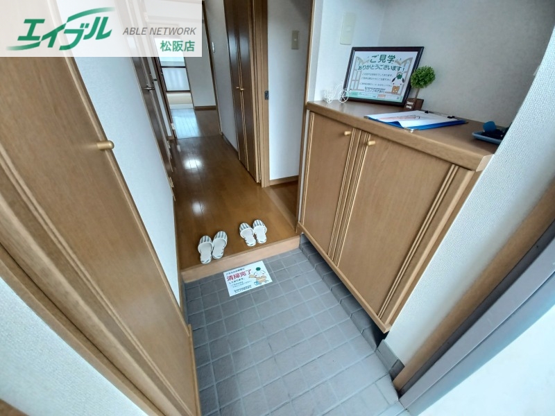 玄関　別部屋参考写真です