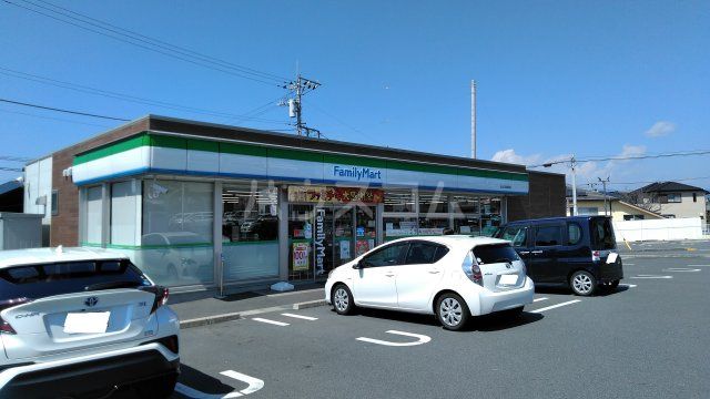 コンビニ　ファミリーマート 富士天間高屋店（コンビニ）まで322m