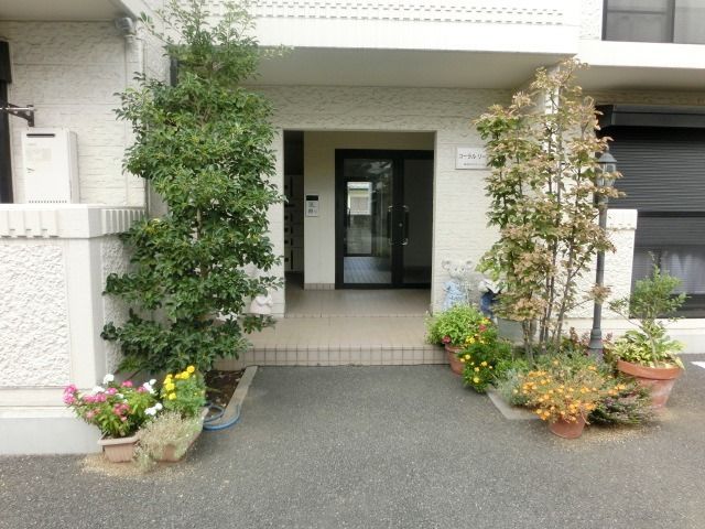 エントランス　綺麗なエントランス