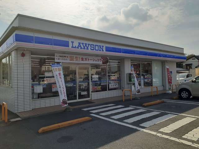 コンビニ　ローソン石岡東石岡二丁目店（コンビニ）まで546m