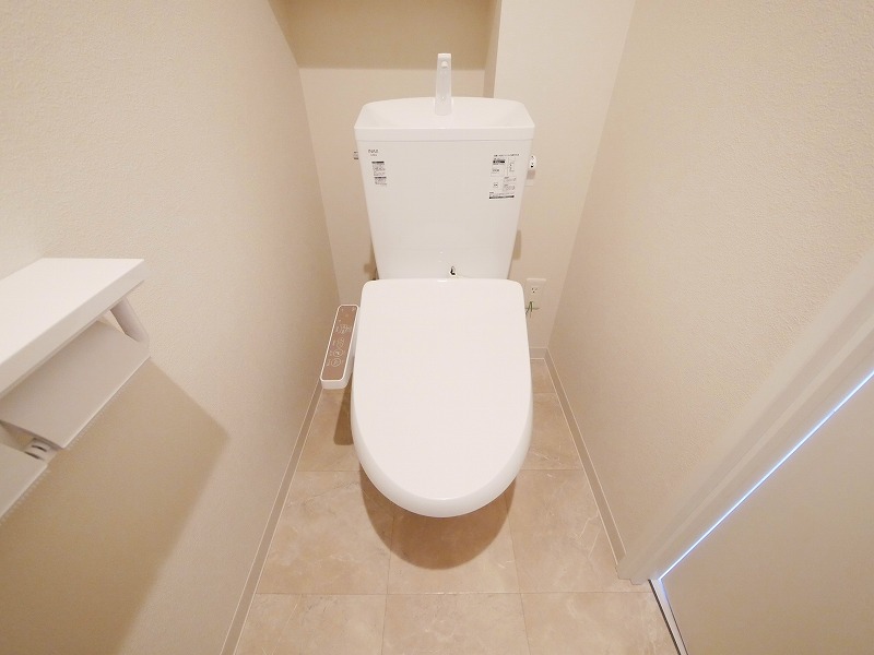 トイレ　清潔感のあるウォシュレット付きのトイレです♪
