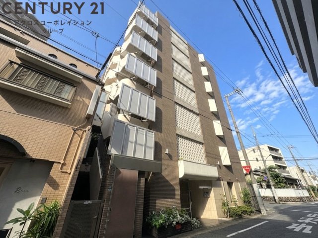 建物外観　安心のオートロック付き♪