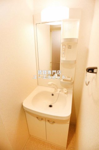 地下鉄御堂筋線 江坂駅 徒歩10分 13階建 築16年の内装写真