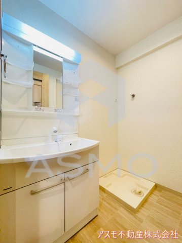洗面設備　同マンション別部屋　参考写真