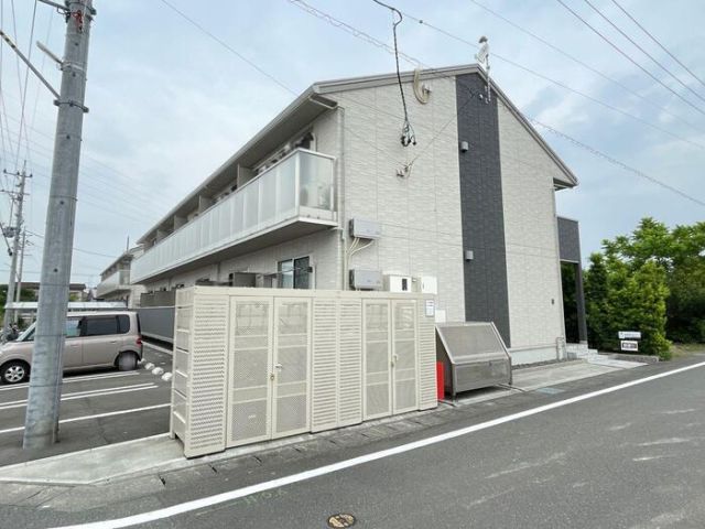 アレッサ A棟の外観写真