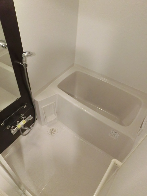 バス・シャワールーム　追い炊き・浴室乾燥機付き