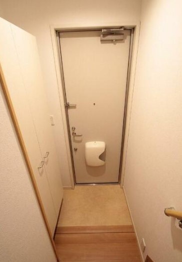 コスモスハイムの玄関写真