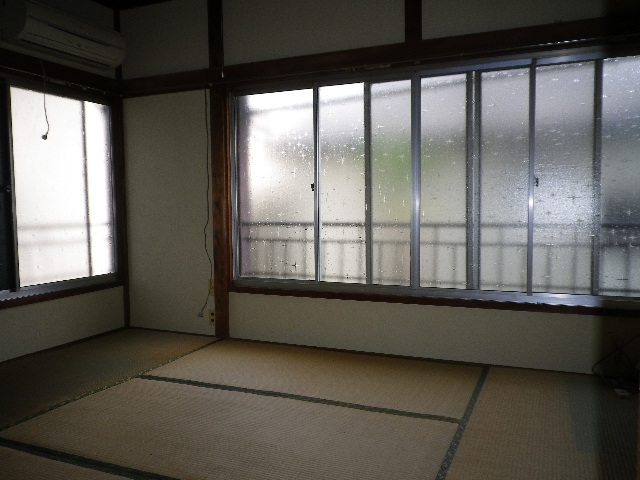 松江荘の居間写真