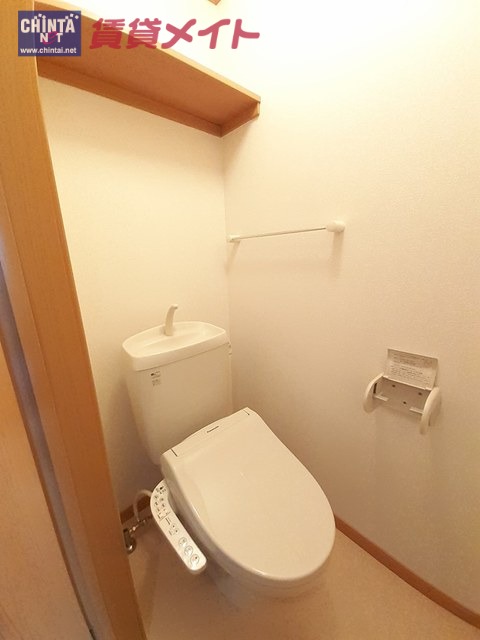 【津市川添町のアパートのトイレ】