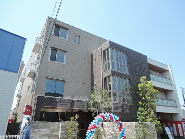 堺市北区黒土町のマンションの建物外観