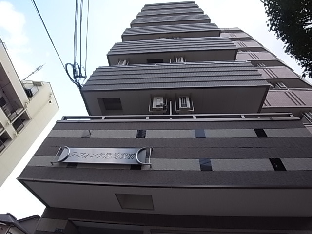 尼崎市長洲中通のマンションの建物外観