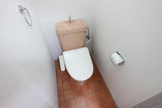【松山市錦町のマンションのトイレ】