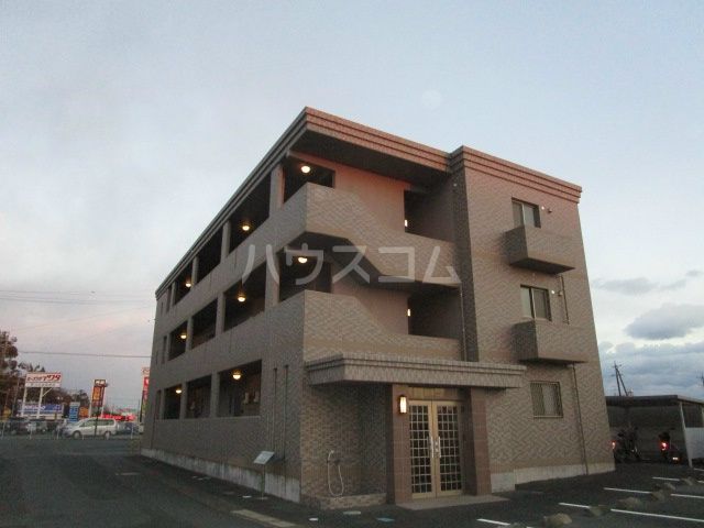 磐田市一言のマンションの建物外観
