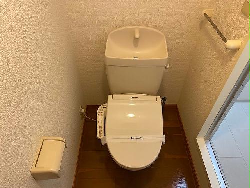 【レオパレスアルシオネのトイレ】