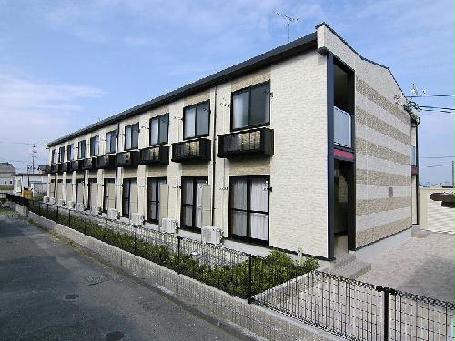 【レオパレスアルシオネの建物外観】