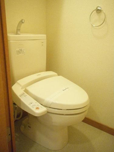 【加須市礼羽のアパートのトイレ】