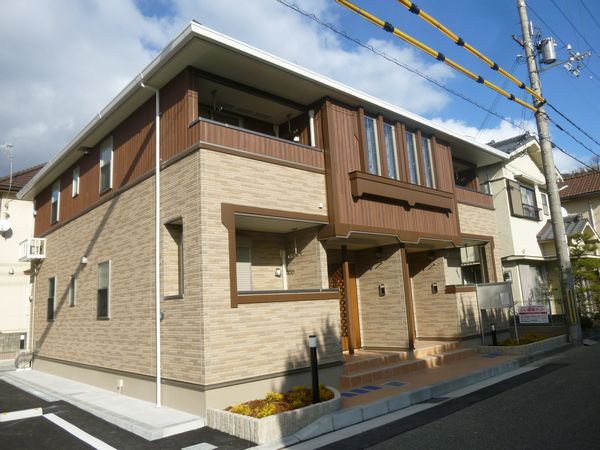 赤穂市朝日町のアパートの建物外観