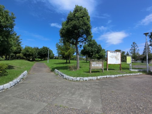 【印旛郡栄町安食のアパートの公園】