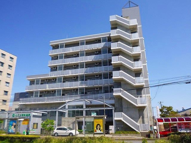 セントラルコート県庁前の建物外観