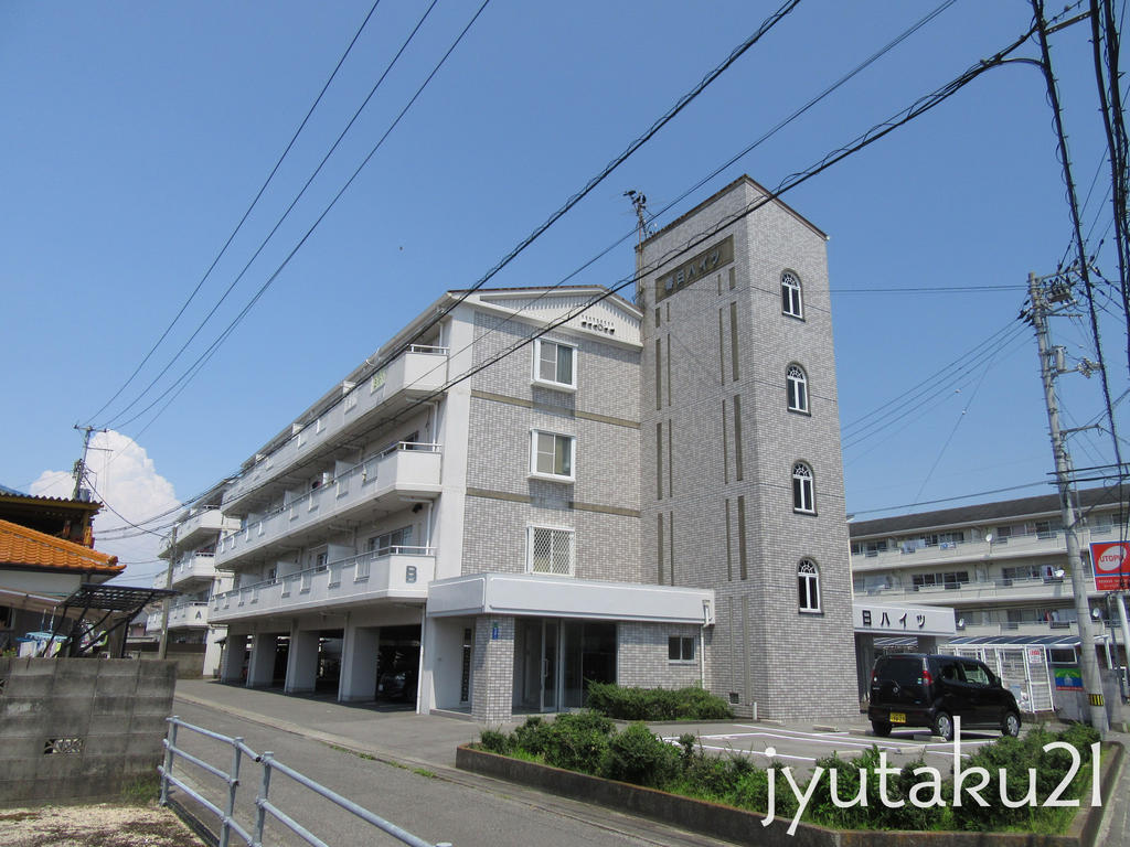 徳島市春日のマンションの建物外観