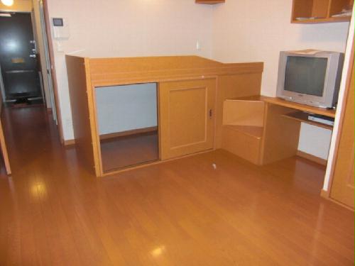 居室・リビング　１Ｆ　フローリング