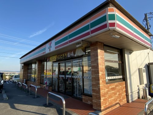 コンビニ　セブンイレブンみよし打越新池浦店（コンビニ）まで309m