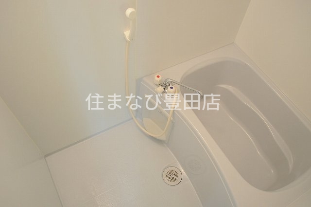 バス・シャワールーム　同型写真