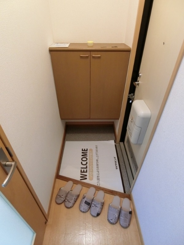 玄関　図面と現状に相違がある場合には現状を優先