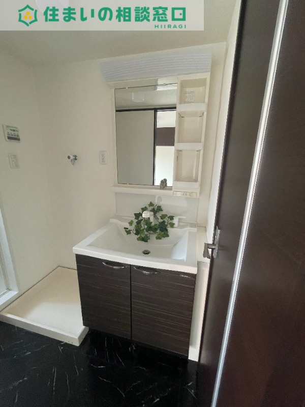 洗面設備　同型