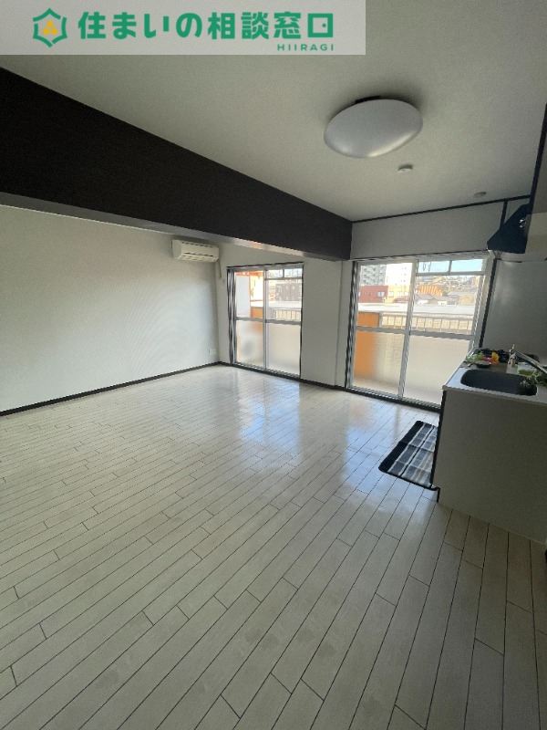 居室・リビング　同型