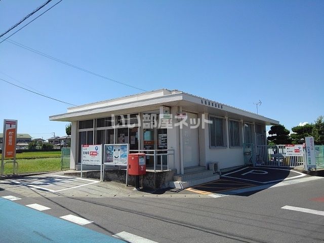 郵便局　丸亀郡家郵便局（郵便局）まで495m