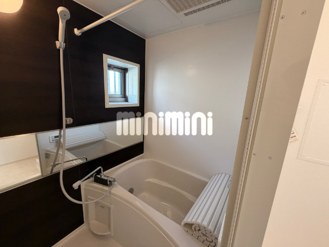 バス・シャワールーム　おしゃれな浴室