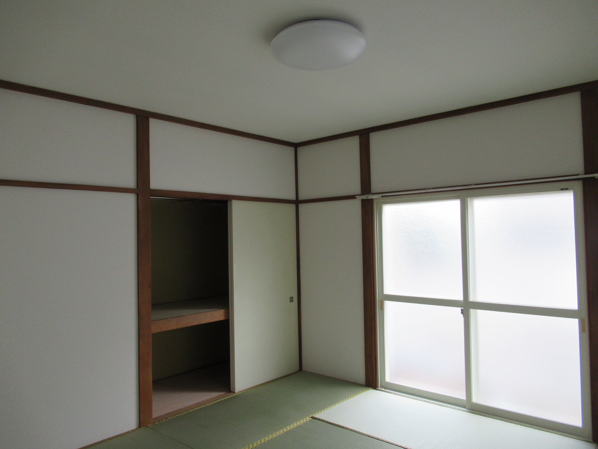 ハイツあけぼのの居間写真
